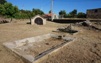 LAVADERO Y FUENTE. LA FREGENEDA