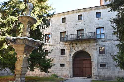 Patio del Cid