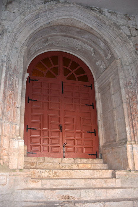   Arco de acceso entre la crujía sur y el templo