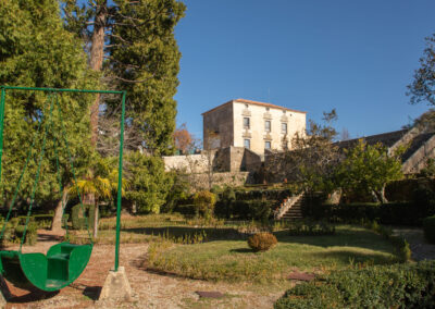 Vista del palacete desde el jardín romántico