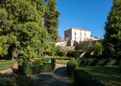 Vista del palacete desde el jardín romántico