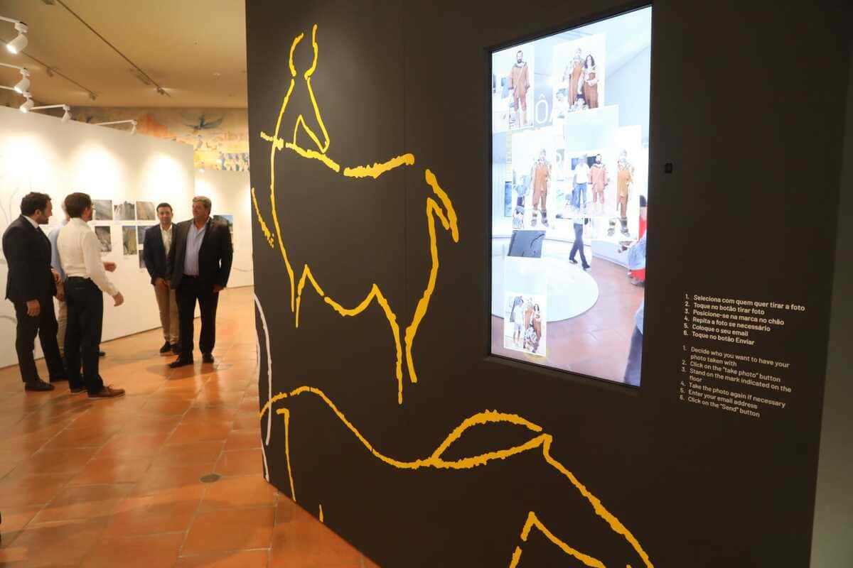 EXPOSIÇÃO CONJUNTA