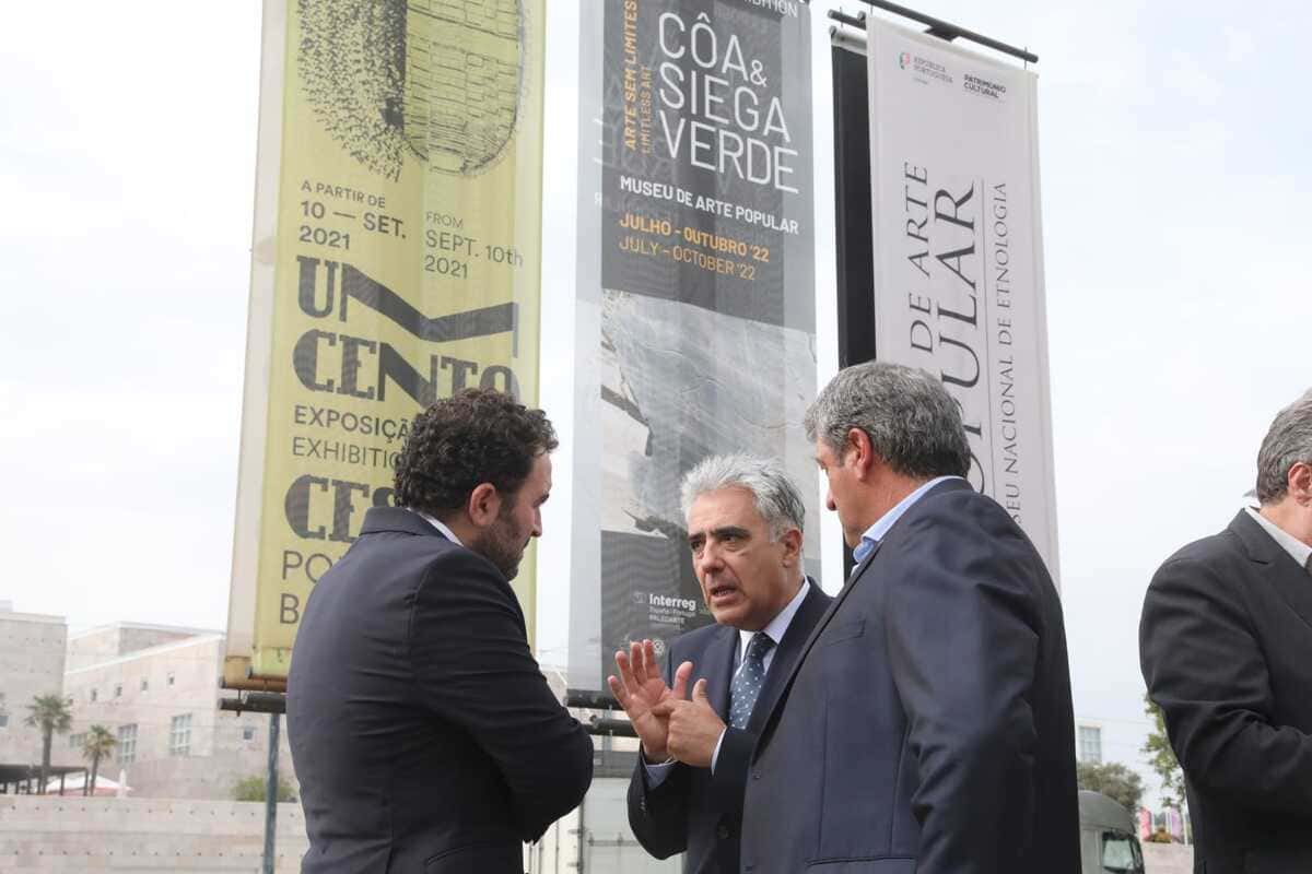 EXPOSIÇÃO CONJUNTA